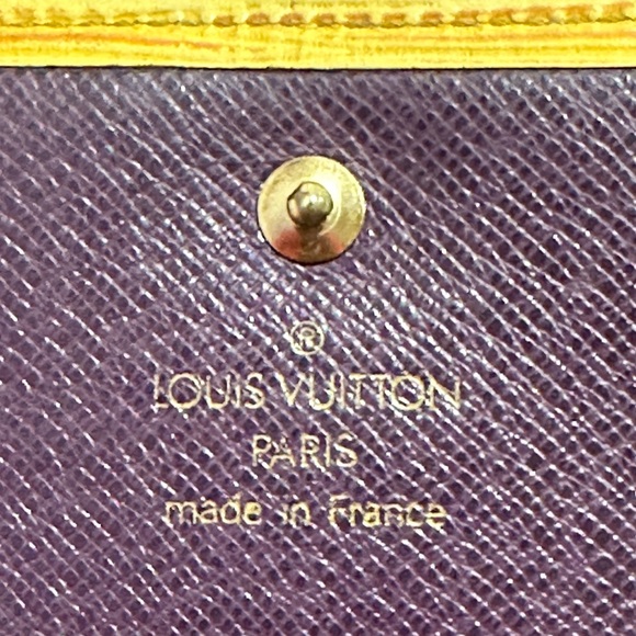 Louis Vuitton Yellow Epi Wallet - Picture 7 of 9